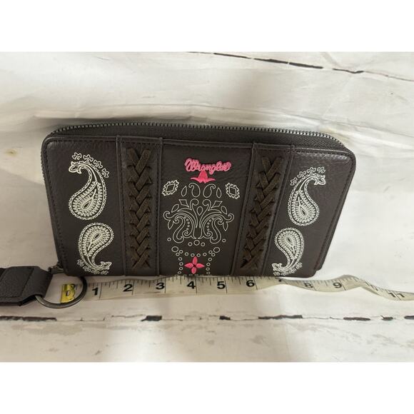 Wrangler Bandana Paisley Print Wallet Brown Wristlet Western - Picture 7 of 7
